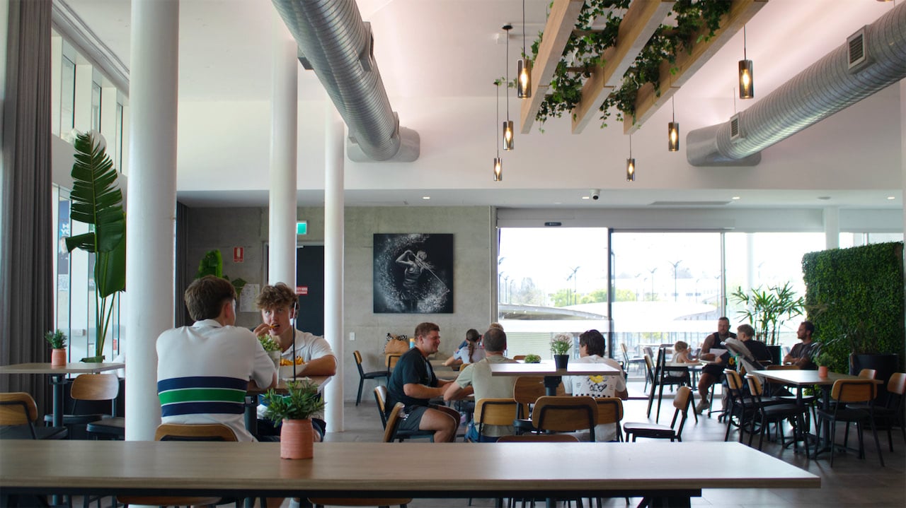 kdvsport-bar_and_grill-relaxed_atmosphere_opt